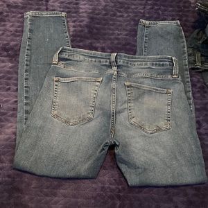 Skinny jeans